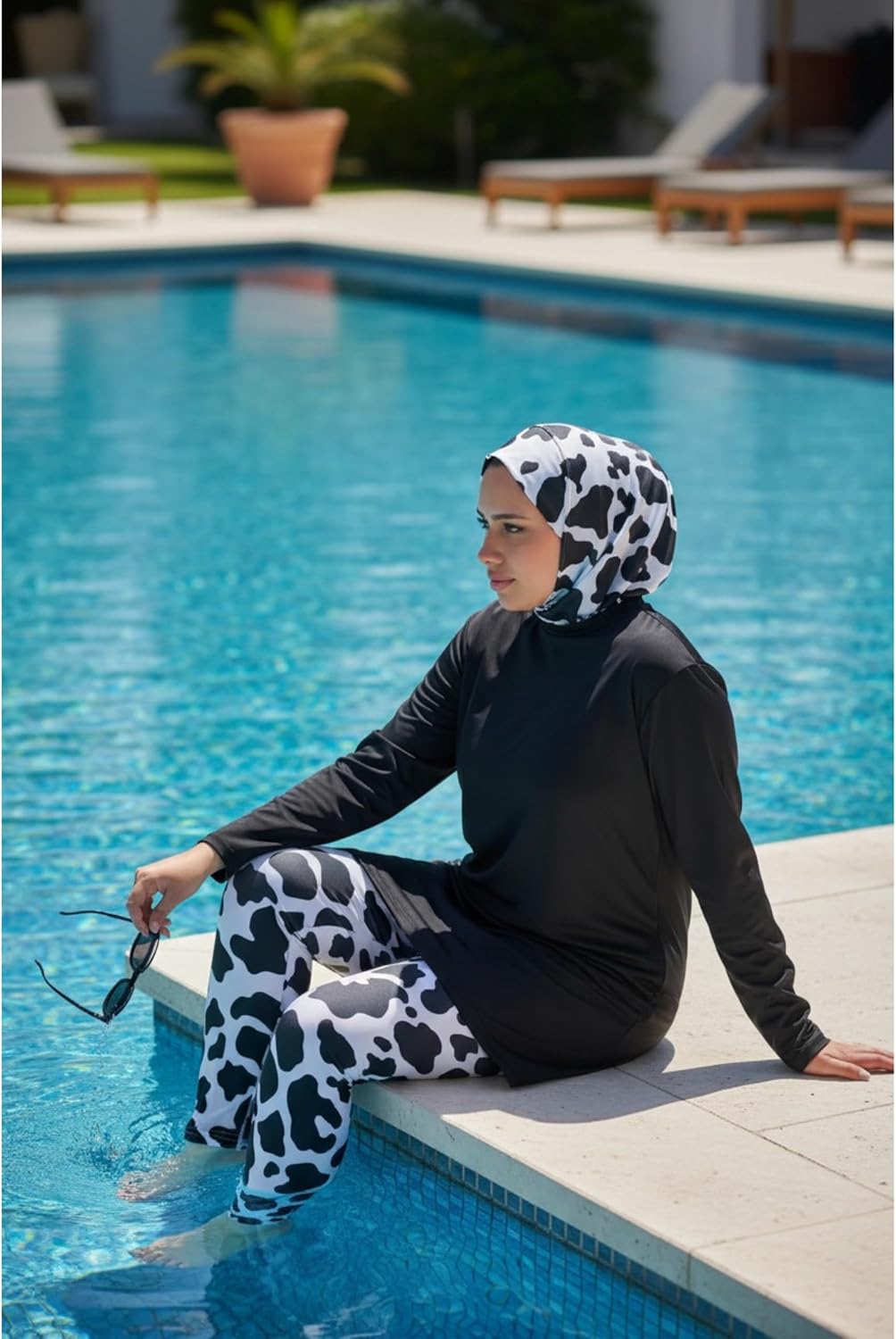أسود